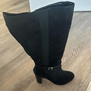 Lauren Conrad 7.5 wide black boots